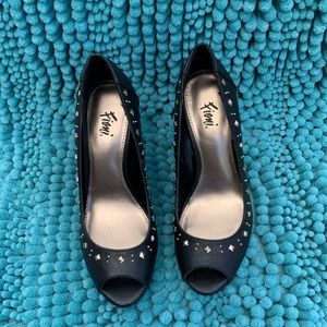 Fioni Black pumps peep toe Size 5
